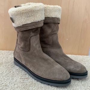 Aquatalia brown boots